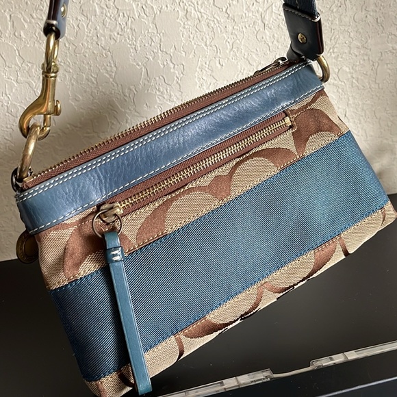 COACH #DO6W-10120 DEMI BAG - Picture 10 of 12